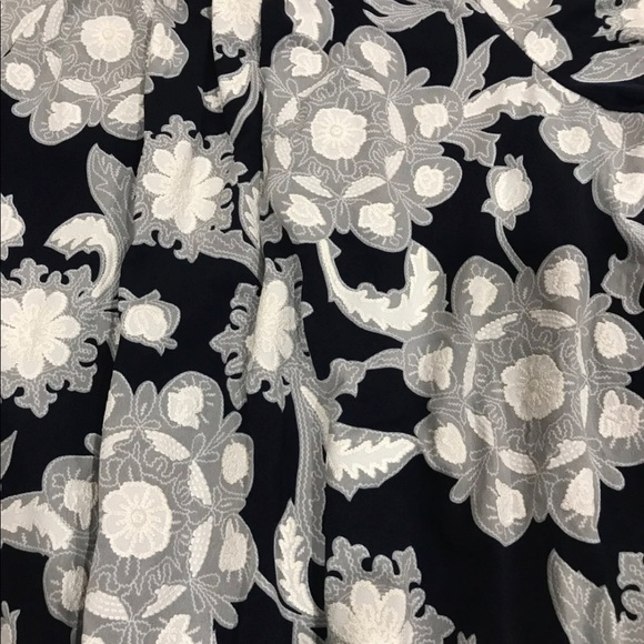 SJS Navy & Grey Blouse 
Size Medium 8 - 10
Stretch - Picture 3 of 11